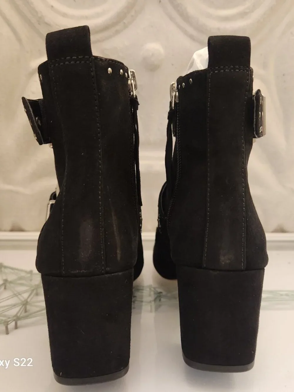 Rebecca Minkoff Logan Kid Suede Booties. NIB. Size 6
